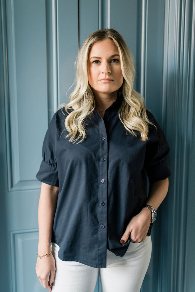 Short Sleeve Ruffle Shirt Navy